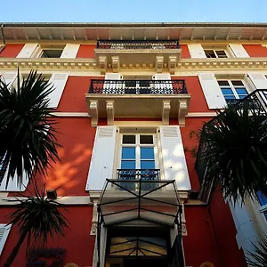 & Espace Bien-etre La Maison Du Lierre 3*, Biarritz France
