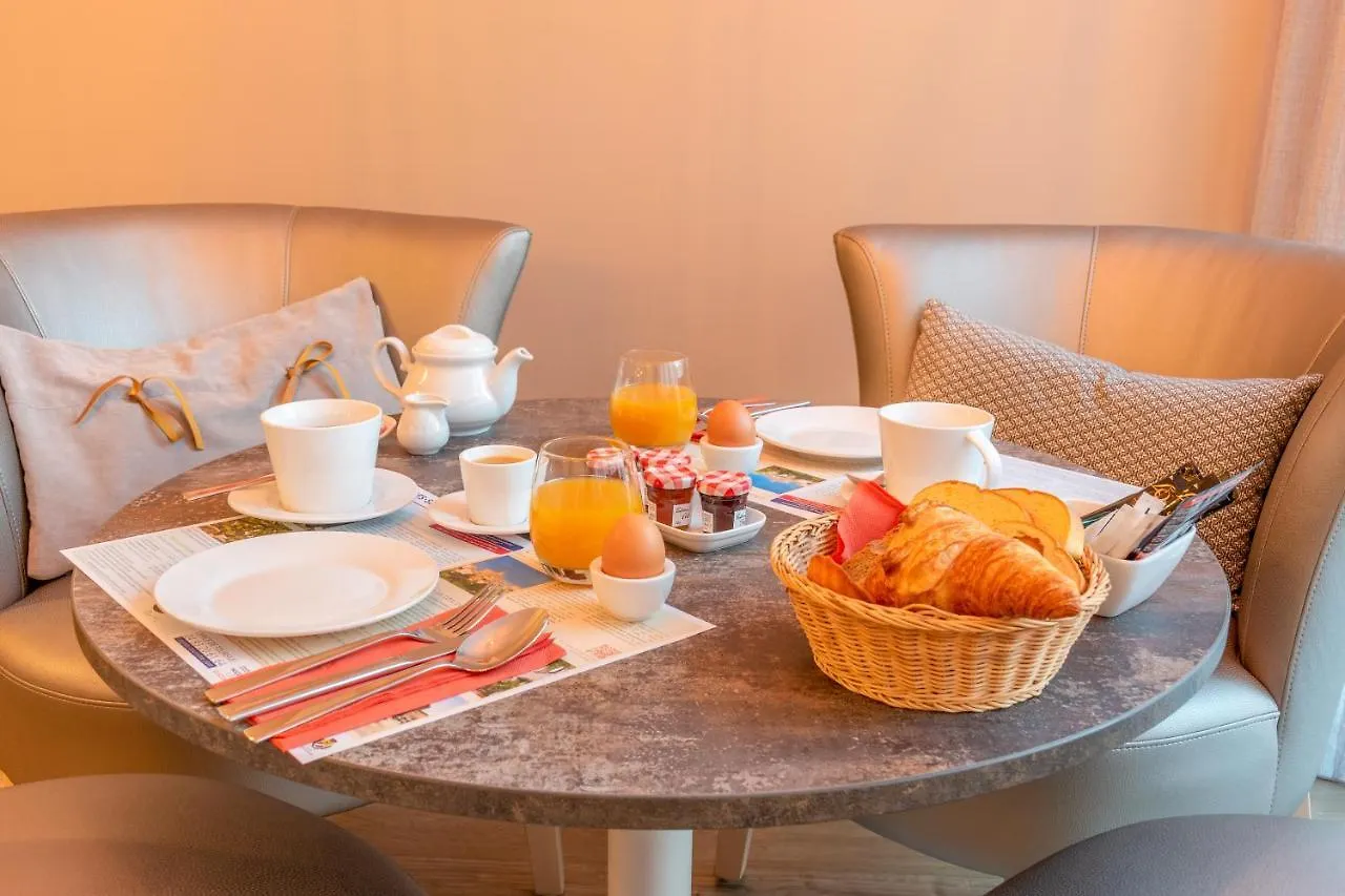 Hotel L'Empreinte Cagnes-sur-Mer 3*,